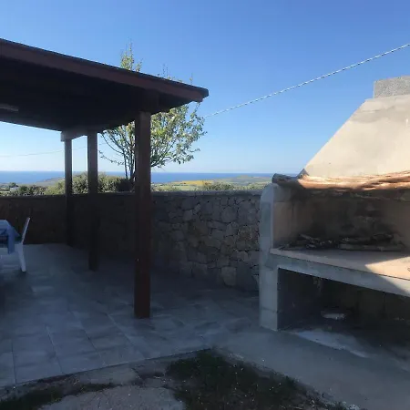 Magnifica Casa Sulla Costa Della Nurra 度假居 *